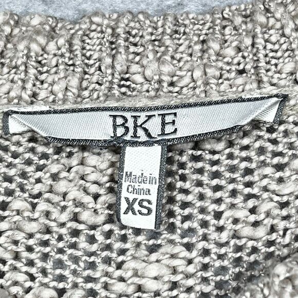 BKE Sweater Womens Size XS Beige Buckle Pullover Long Sleeve Crew Neck - Picture 8 of 10